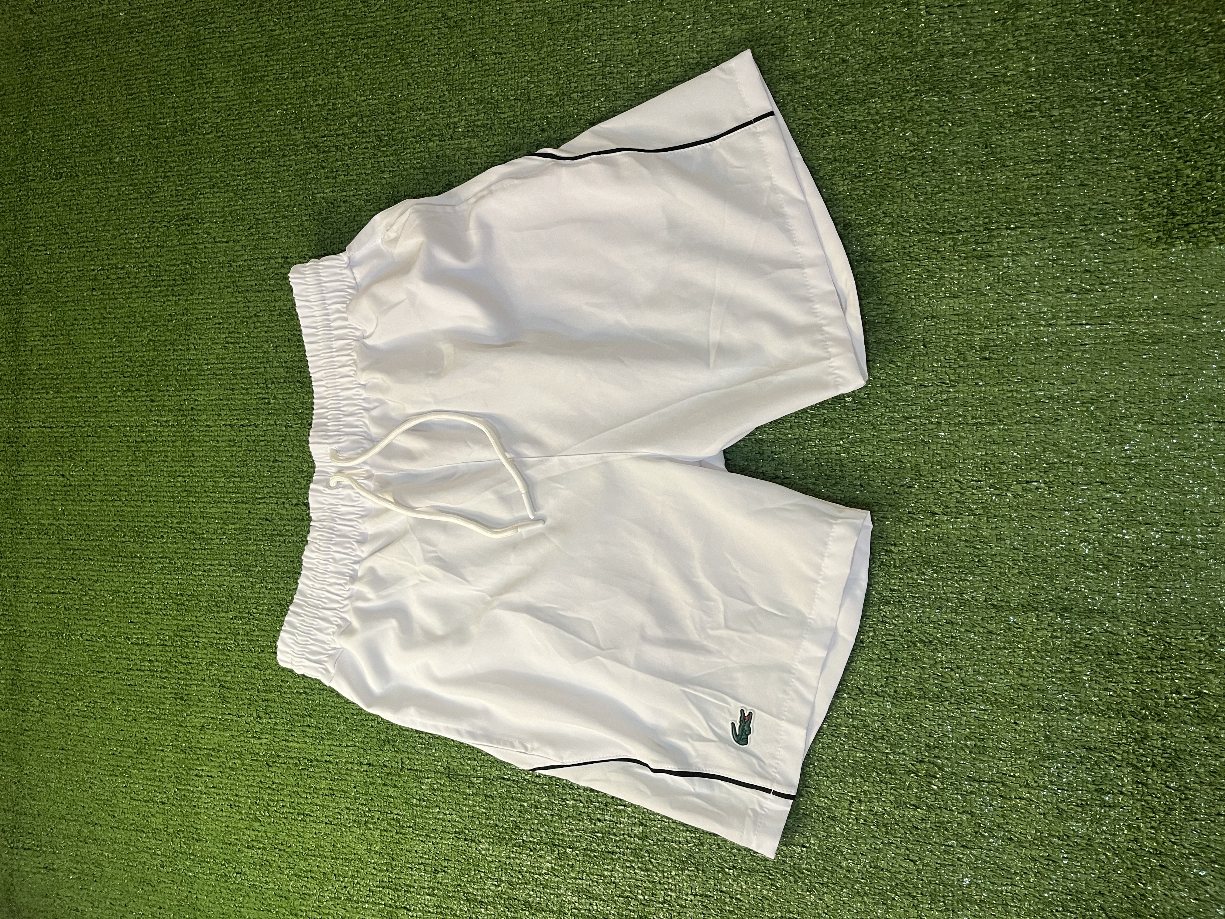 Bermuda Tactel Importada Lacoste na cor Branca - Amaral Importz